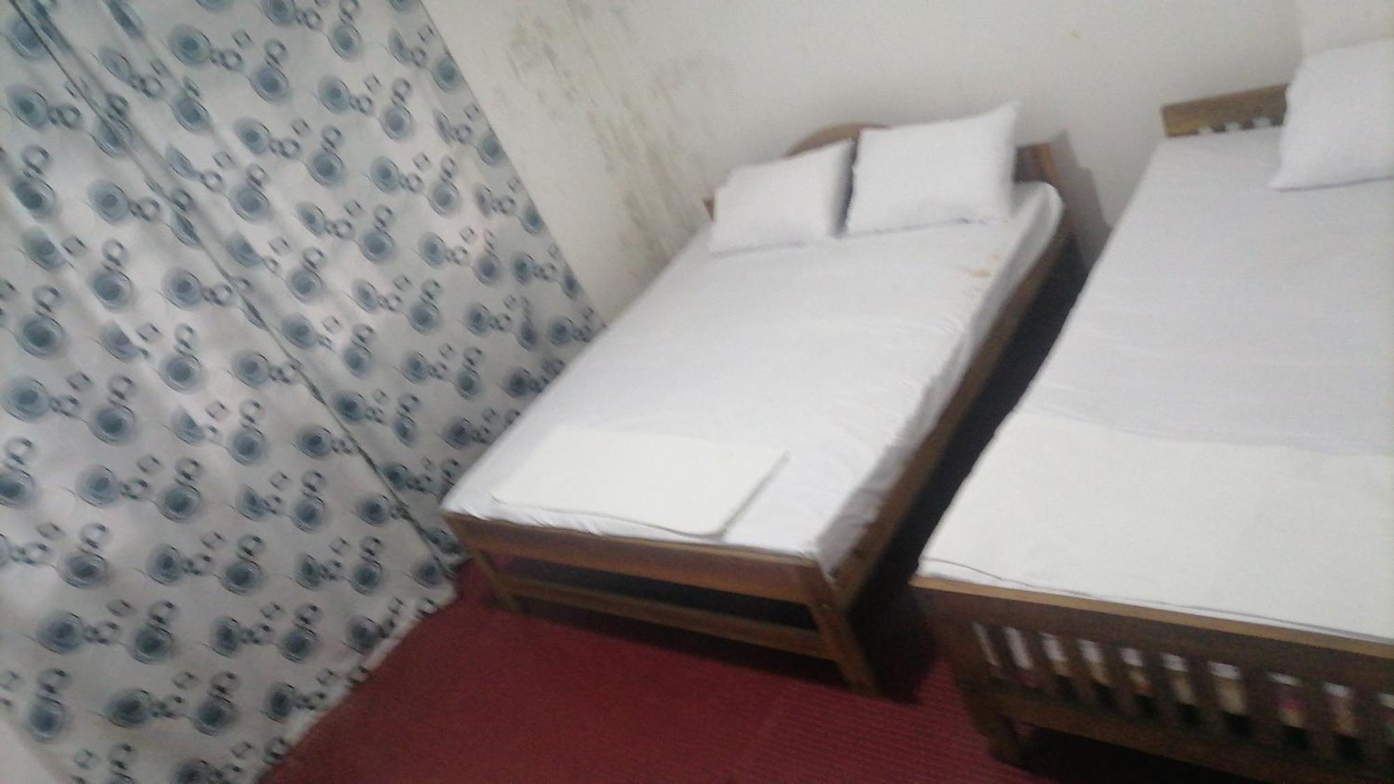 Bed & Baggage Hostel Ella Bagian luar foto
