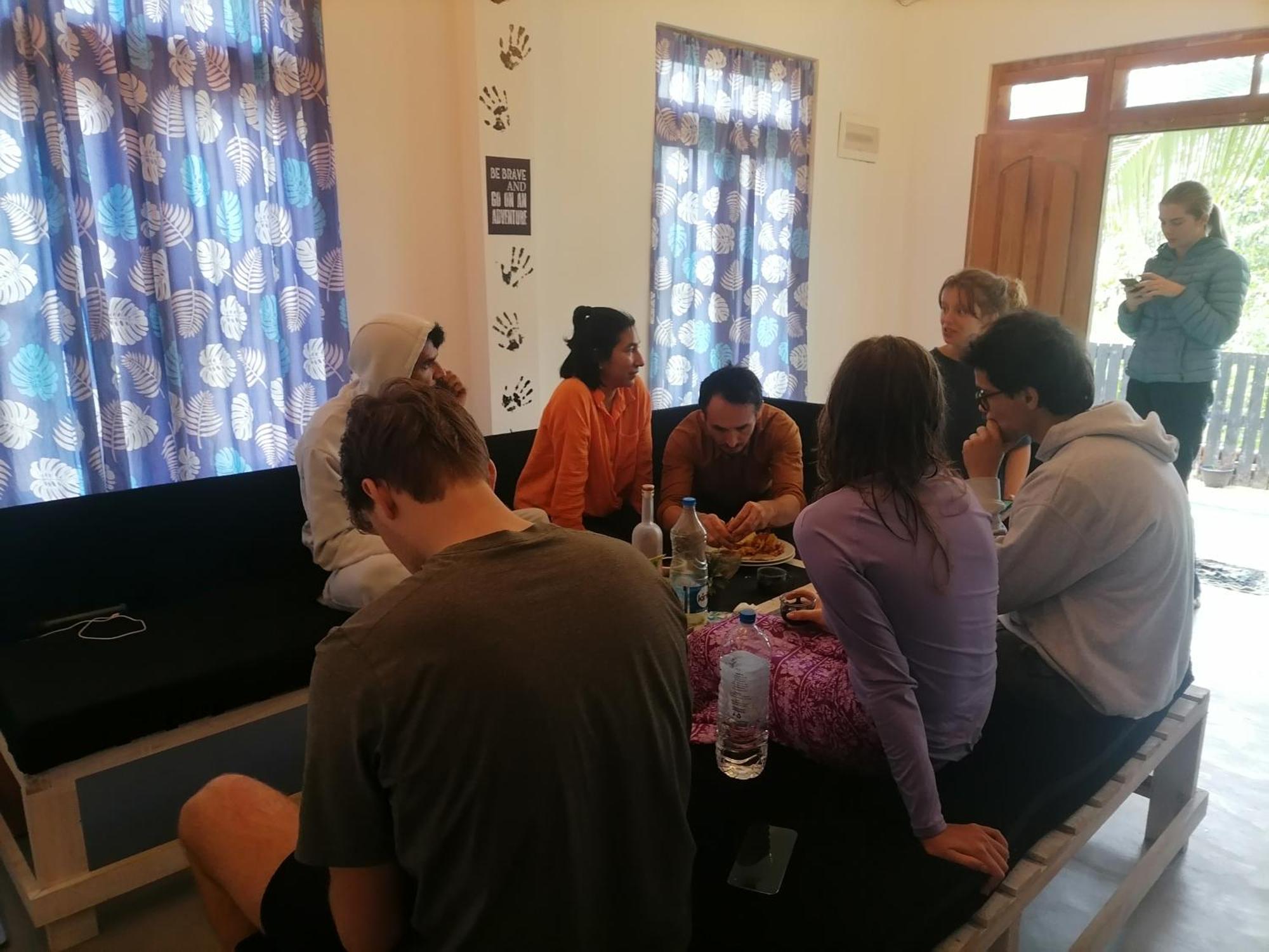 Bed & Baggage Hostel Ella Bagian luar foto